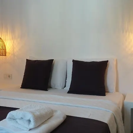 Ξενοδοχείο Tomsan & *