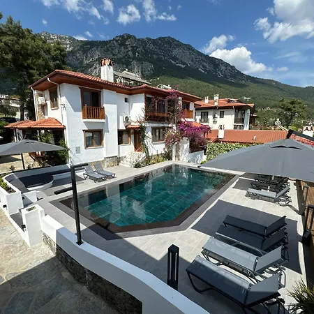 Tomsan & Akyaka Hotel *