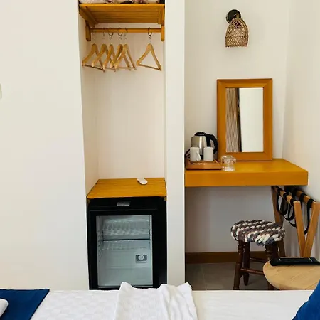 Tomsan & Ξενοδοχείο *