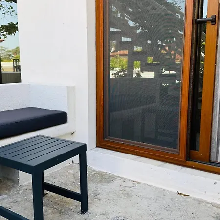 Tomsan & Ξενοδοχείο